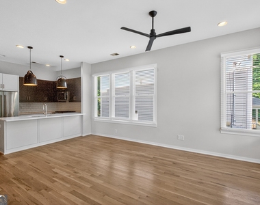 454 Calhoun Street Nw - Photo Thumbnail 11