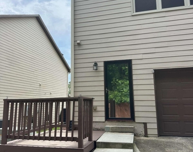 535 Ridge View Crossing - Photo Thumbnail 21