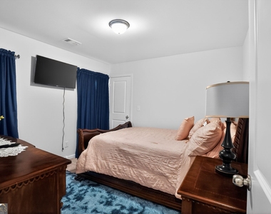 1127 2nd Street Nw - Photo Thumbnail 10