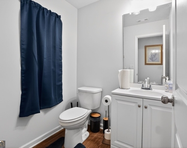 1127 2nd Street Nw - Photo Thumbnail 8