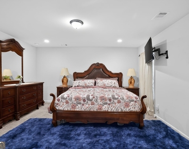 1127 2nd Street Nw - Photo Thumbnail 3