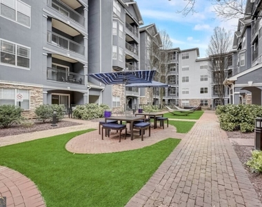 2900 Pharr Court Nw - Photo Thumbnail 25