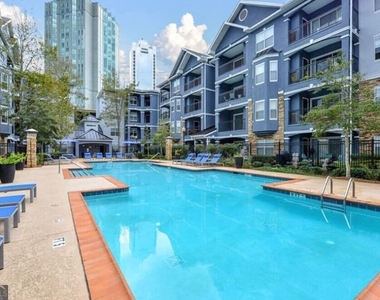 2900 Pharr Court Nw - Photo Thumbnail 12