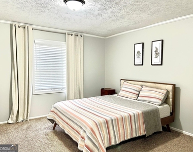 838 Heritage Square - Photo Thumbnail 5