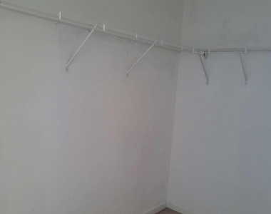748 Georgetown Court - Photo Thumbnail 5