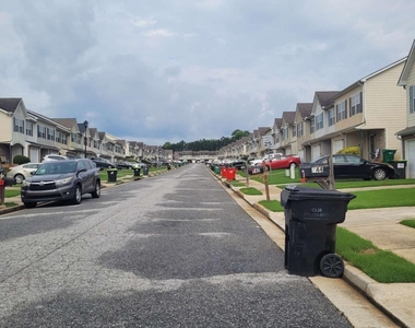 748 Georgetown Court - Photo Thumbnail 14