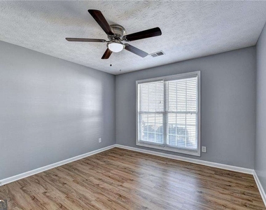 5867 Tattersall Terrace - Photo Thumbnail 17