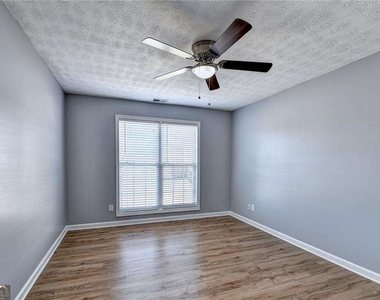 5867 Tattersall Terrace - Photo Thumbnail 20