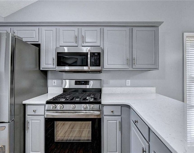 5867 Tattersall Terrace - Photo Thumbnail 11