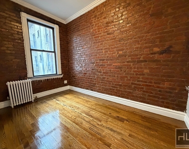 East 13th Street - Photo Thumbnail 3