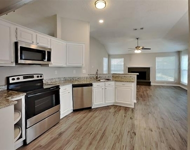 2222 Edinburgh Street - Photo Thumbnail 5