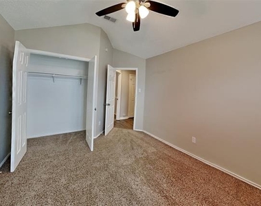 2222 Edinburgh Street - Photo Thumbnail 15