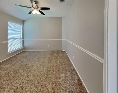 2222 Edinburgh Street - Photo Thumbnail 14