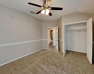 2222 Edinburgh Street - Photo Thumbnail 13