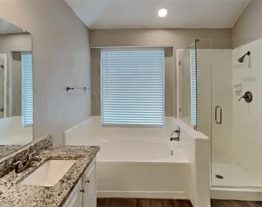 2222 Edinburgh Street - Photo Thumbnail 11