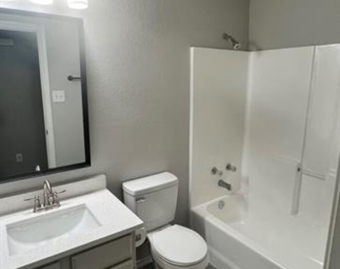 8124 Marydean Avenue - Photo Thumbnail 10