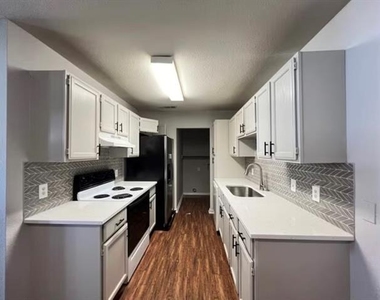 8124 Marydean Avenue - Photo Thumbnail 1