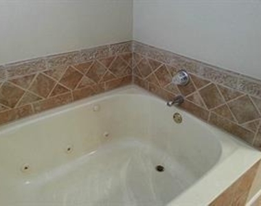 109 Summer Place Drive - Photo Thumbnail 7