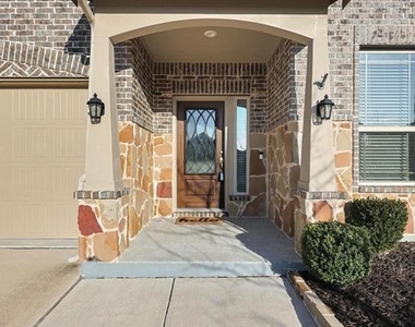 5201 Texana Drive - Photo Thumbnail 1