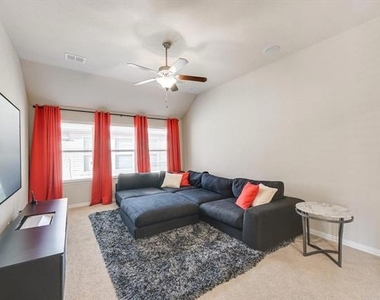 5201 Texana Drive - Photo Thumbnail 10
