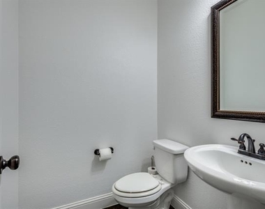 13225 Courtney Drive - Photo Thumbnail 17