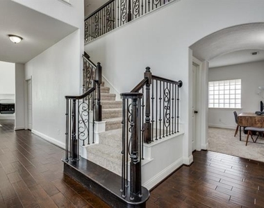 13225 Courtney Drive - Photo Thumbnail 4
