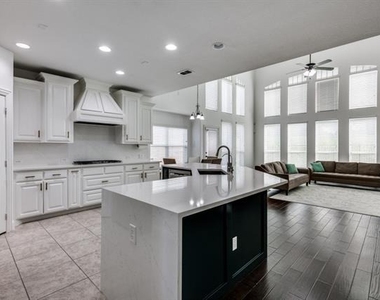 13225 Courtney Drive - Photo Thumbnail 12