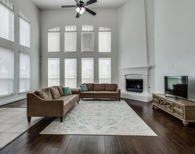 13225 Courtney Drive - Photo Thumbnail 7