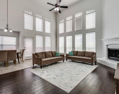 13225 Courtney Drive - Photo Thumbnail 6