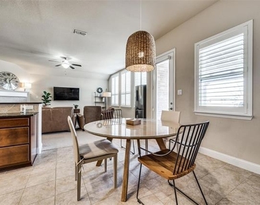 5044 Kerstyn Drive - Photo Thumbnail 12