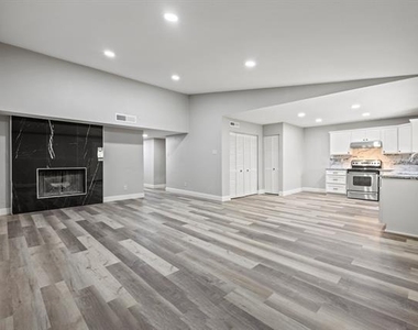 3939 Branch Hollow Drive - Photo Thumbnail 3
