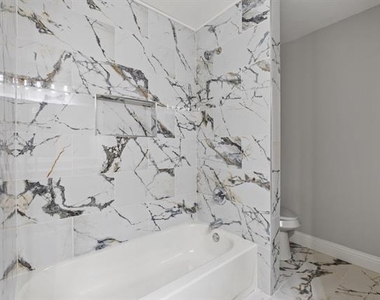 3939 Branch Hollow Drive - Photo Thumbnail 10