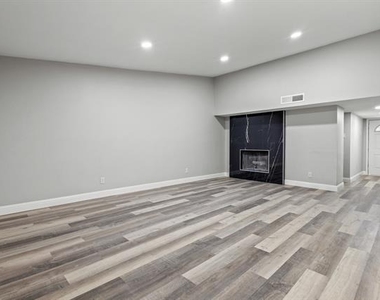 3939 Branch Hollow Drive - Photo Thumbnail 2