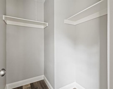 3939 Branch Hollow Drive - Photo Thumbnail 14