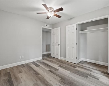 3939 Branch Hollow Drive - Photo Thumbnail 8