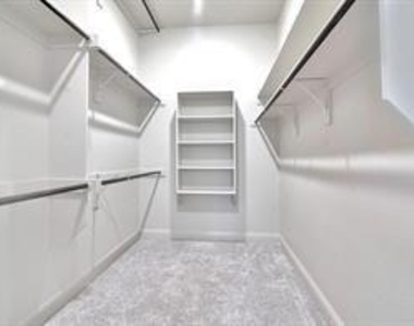 2417 Griffith Park Drive - Photo Thumbnail 14