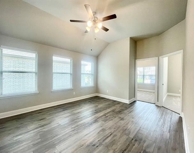 3002 Pronghorn Drive - Photo Thumbnail 17