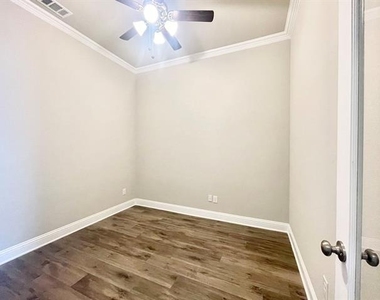 3002 Pronghorn Drive - Photo Thumbnail 3