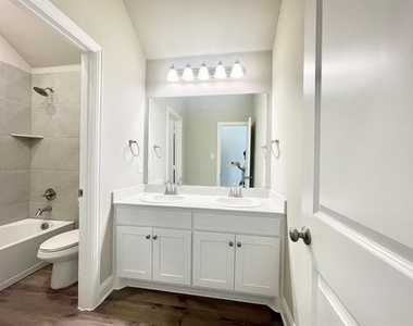 3002 Pronghorn Drive - Photo Thumbnail 23
