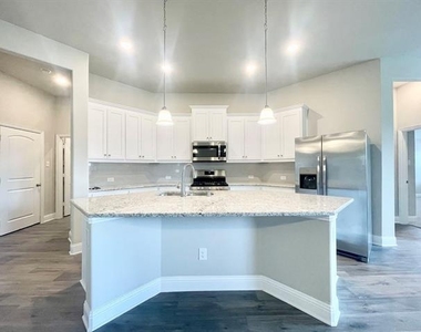 3002 Pronghorn Drive - Photo Thumbnail 9