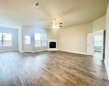 3002 Pronghorn Drive - Photo Thumbnail 7