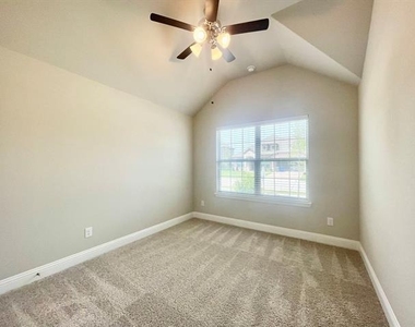 3002 Pronghorn Drive - Photo Thumbnail 20