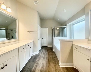 3002 Pronghorn Drive - Photo Thumbnail 13