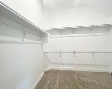3002 Pronghorn Drive - Photo Thumbnail 16