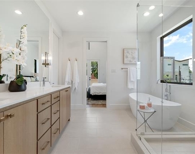 2324 Kirby Street - Photo Thumbnail 11