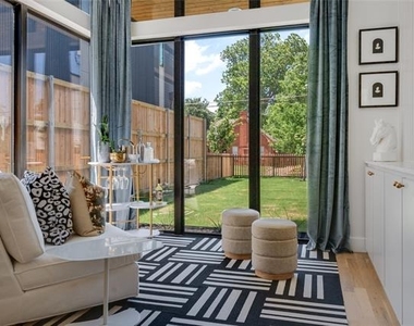 2324 Kirby Street - Photo Thumbnail 6