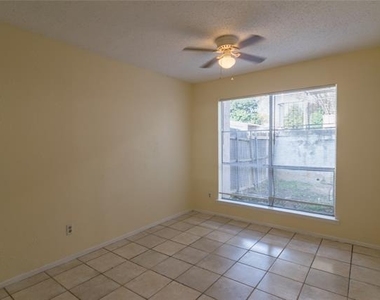 439 Valley Park Drive - Photo Thumbnail 5