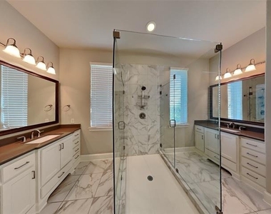 729 Royal Minister Boulevard - Photo Thumbnail 9