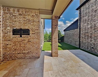 729 Royal Minister Boulevard - Photo Thumbnail 19