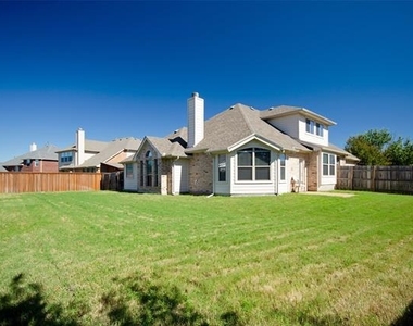 907 Mustang Ridge Drive - Photo Thumbnail 22